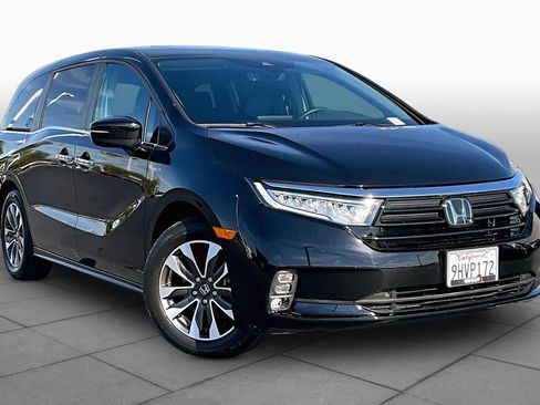 Certified 2023 Honda Odyssey EX-L image 2