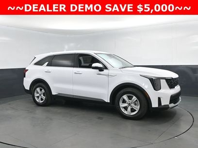 New 2025 Kia Sorento LX