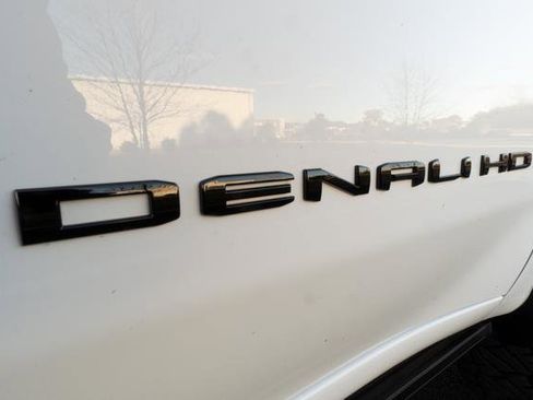 Used 2025 GMC Sierra 2500 Denali Ultimate image 45