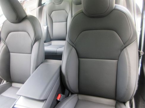 Used 2024 Tesla Model 3 RWD image 16