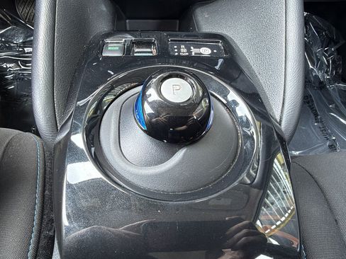Used 2024 Nissan Leaf SV Plus FWD image 25