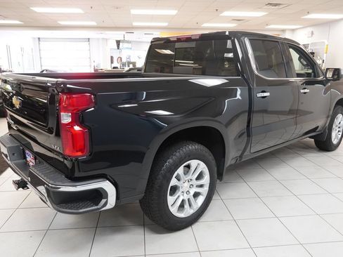 Used 2024 Chevrolet Silverado 1500 LTZ w/ LTZ Premium Package AWD/4WD image 14
