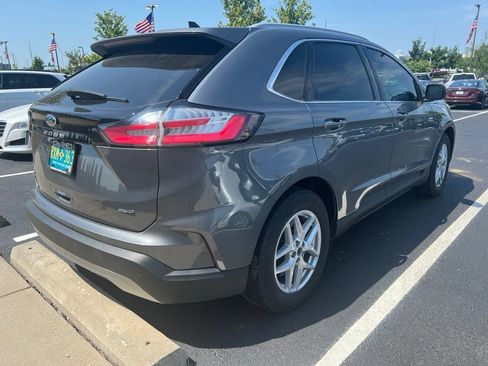Used 2024 Ford Edge SEL w/ Convenience Package AWD/4WD image 3