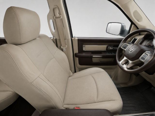 Used 2016 RAM 1500 Laramie w/ Convenience Group AWD/4WD image 9