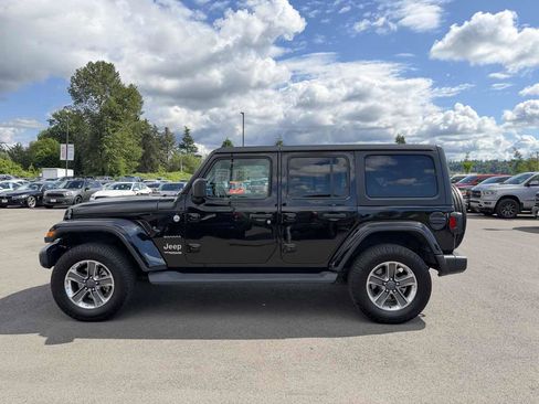 Used 2020 Jeep Wrangler Unlimited Sahara AWD/4WD image 5