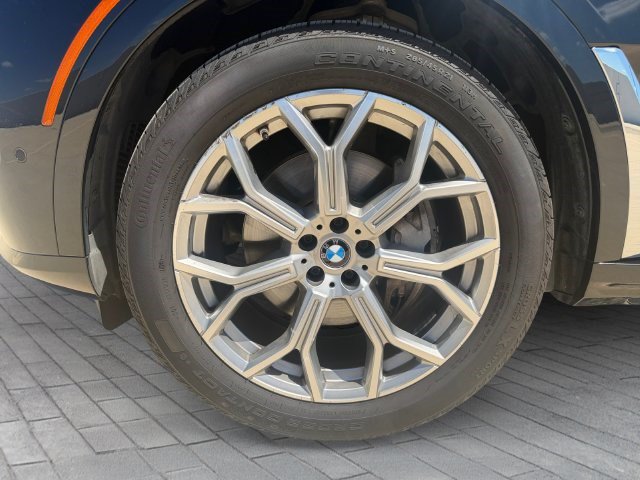 Used 2025 BMW X7 xDrive40i AWD/4WD image 9