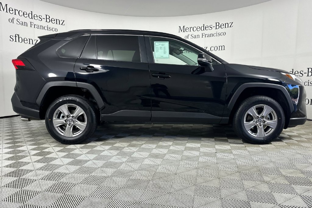 Used 2023 Toyota RAV4 XLE FWD image 3