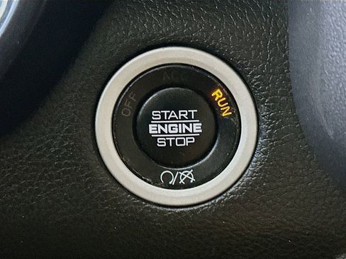 Used 2020 RAM 2500 Big Horn AWD/4WD image 25