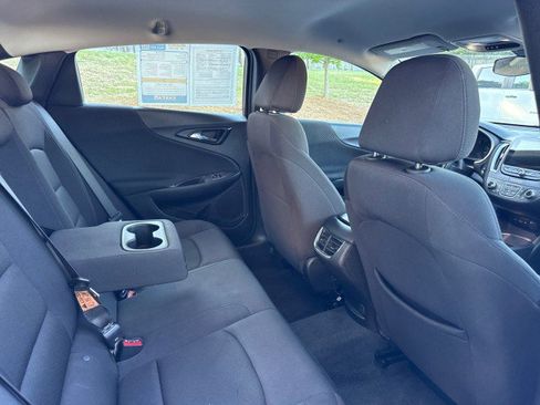 Used 2024 Chevrolet Malibu LT FWD image 39