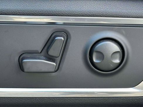 Used 2026 RAM 1500 Laramie w/ Night Edition image 16