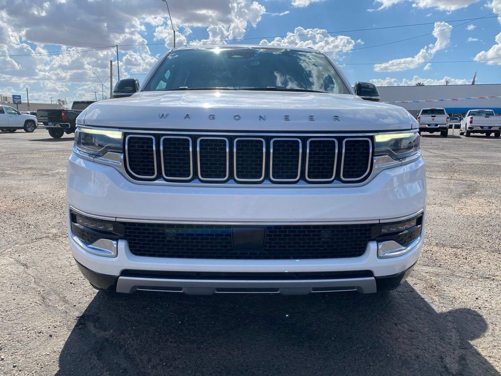 Used 2024 Jeep Wagoneer Series II w/ Flexible Seating Group RWD image 24