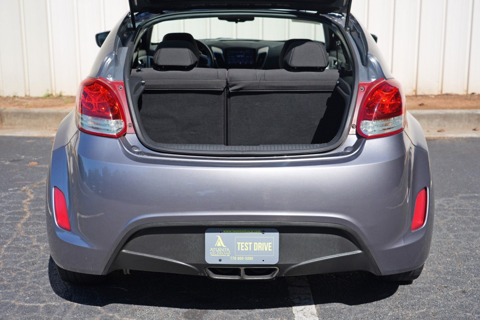 Used 2012 Hyundai Veloster FWD image 9