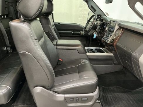 Used 2014 Ford F250 Lariat w/ Chrome Package image 21