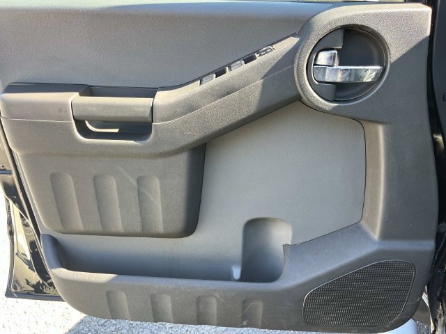 Used 2015 Nissan Xterra S w/ Value Package RWD image 25
