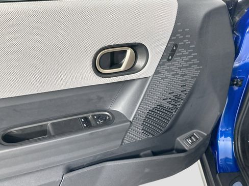 Certified 2025 MINI Cooper 2-Door Hardtop image 17