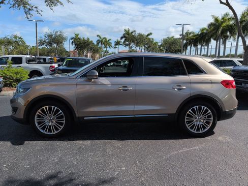 Used 2018 Lincoln MKX Reserve w/ Driver Assistance Package FWD image 7
