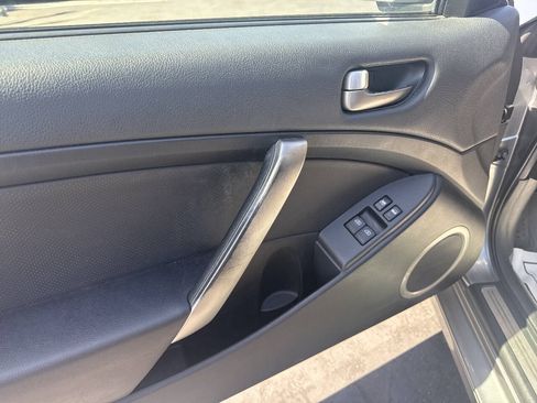 Used 2004 INFINITI G35 Coupe w/ Premium Pkg RWD image 13