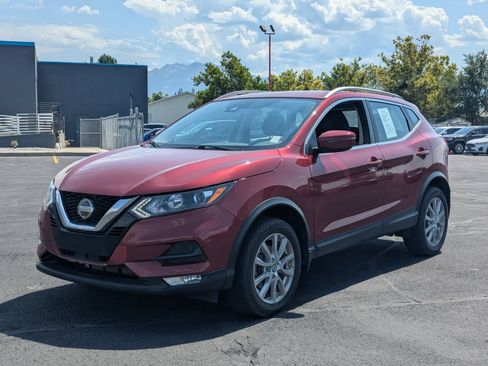 Used 2021 Nissan Rogue Sport SV AWD/4WD image 7