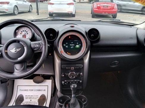 Used 2014 MINI Cooper Countryman image 9