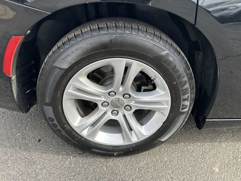 Used 2022 Dodge Charger SXT image 12