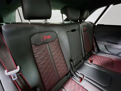 New 2026 Audi RS Q8 performance image 27