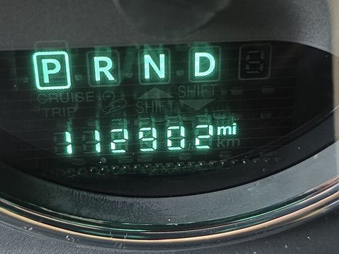 Used 2014 Jeep Wrangler Unlimited Sahara w/ Dual Top Group AWD/4WD image 19