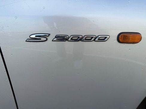 Used 2002 Honda S2000 image 5