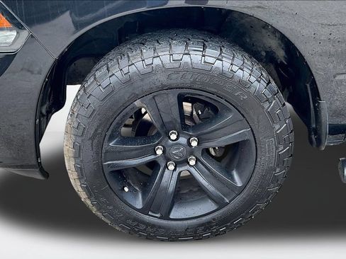 Used 2017 RAM 1500 Sport w/ Black Ram 1500 Sport Group AWD/4WD image 32