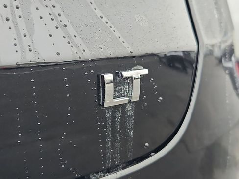 Certified 2025 Chevrolet Trax LT w/ LT Convenience Package image 33