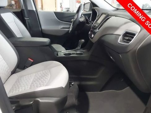 Used 2020 Chevrolet Equinox LS AWD/4WD image 5