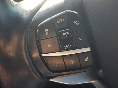 Used 2020 Ford Explorer Platinum w/ Premium Technology Package image 18