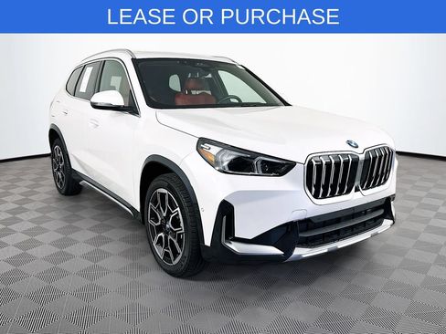 Used 2025 BMW X1 xDrive28i AWD/4WD image 1