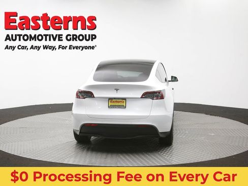 Used 2022 Tesla Model Y Long Range AWD/4WD image 34