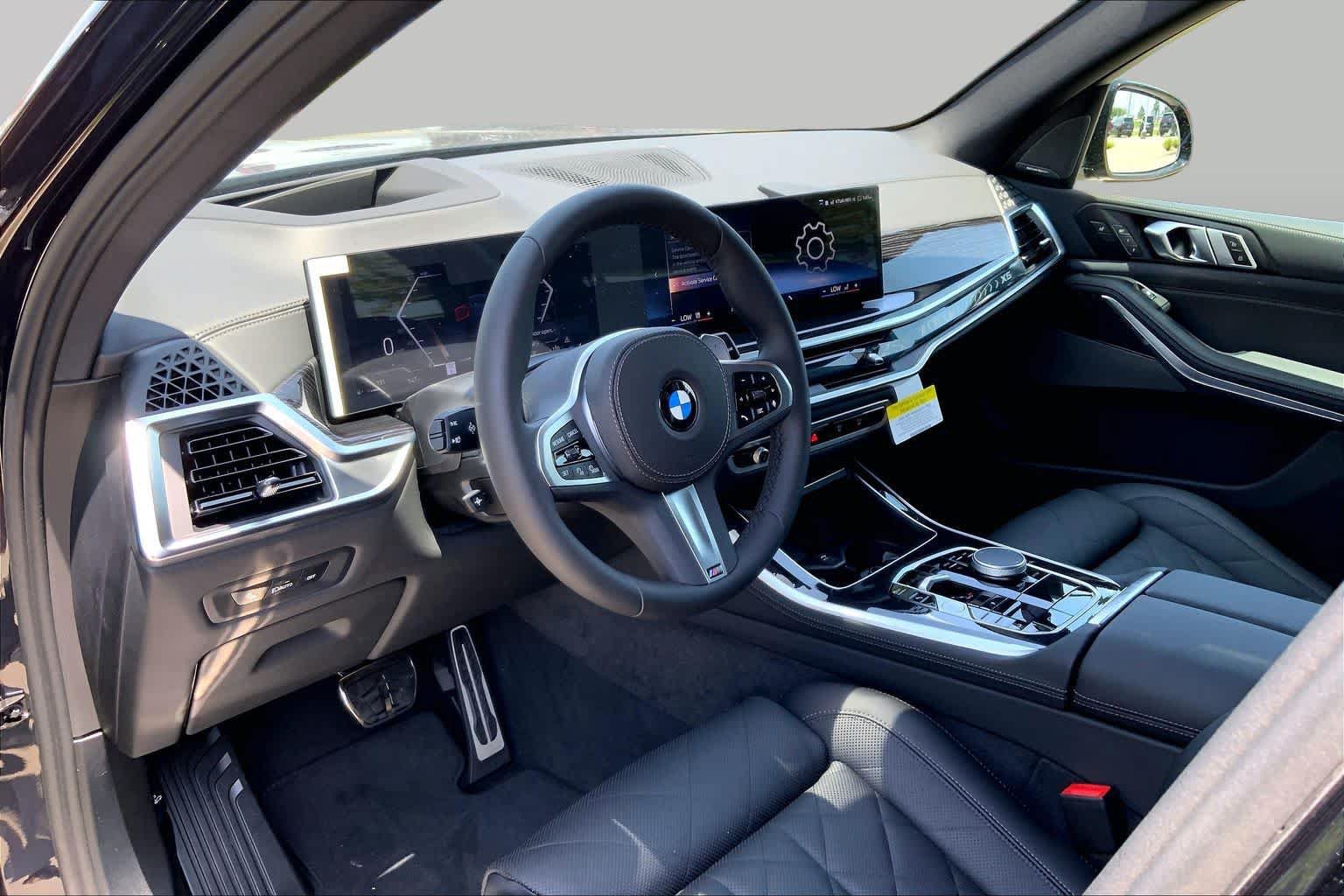 Used 2026 BMW X5 xDrive40i w/ M Sport Package AWD/4WD image 8