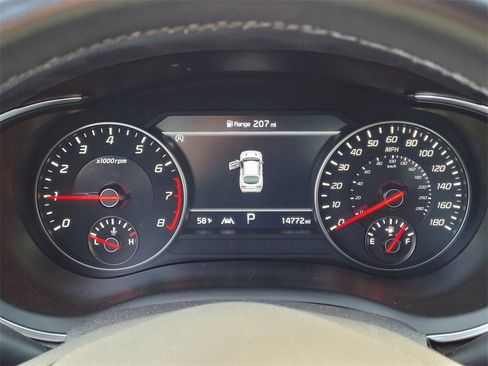 Used 2023 Kia Stinger GT2 image 14