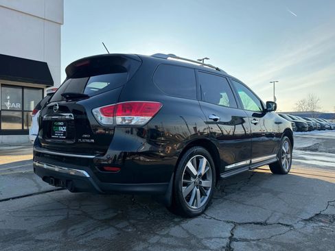 Used 2014 Nissan Pathfinder Platinum w/ Cargo Package image 17