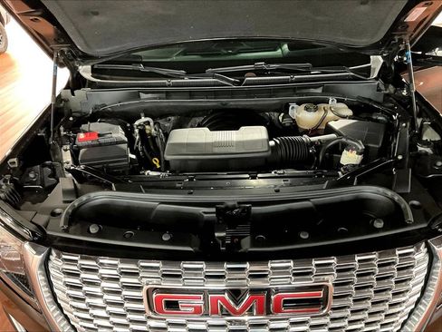 Used 2023 GMC Yukon XL Denali AWD/4WD image 30
