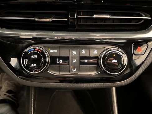 Used 2025 Buick Envista Sport Touring FWD image 26