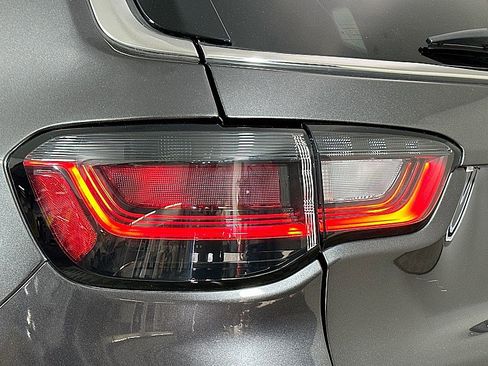 Used 2022 Jeep Compass Limited w/ Elite Group image 32