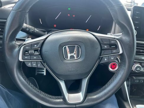 Used 2021 Honda Accord Sport image 11