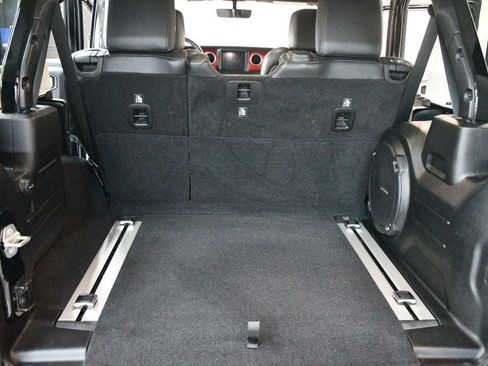 Used 2018 Jeep Wrangler Unlimited Rubicon AWD/4WD image 77