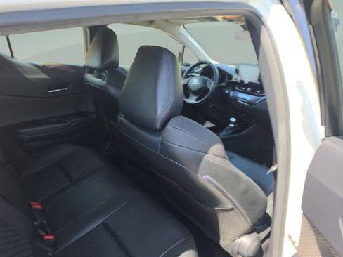Used 2021 Toyota C-HR Limited FWD image 25