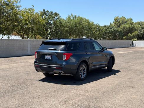 Certified 2023 Ford Explorer XLT w/ Equipment Group 202A RWD image 4