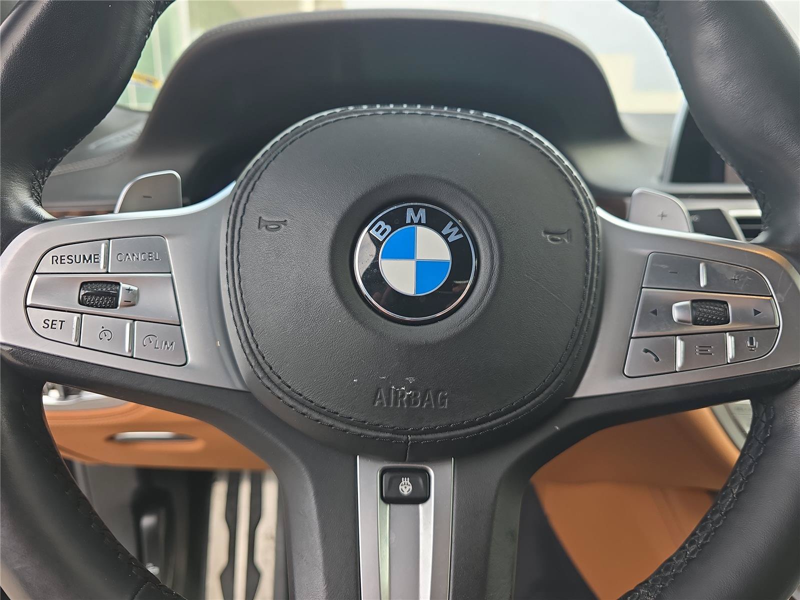Used 2021 BMW 740i xDrive w/ M Sport Package AWD/4WD image 25