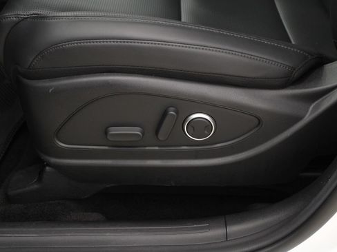 Used 2026 Hyundai Palisade SEL FWD image 12
