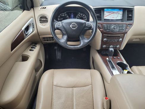 Used 2019 Nissan Pathfinder Platinum w/ Cargo Package FWD image 22