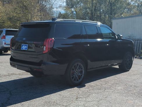 New 2025 Ford Expedition Platinum w/ Stealth Performance Package image 4