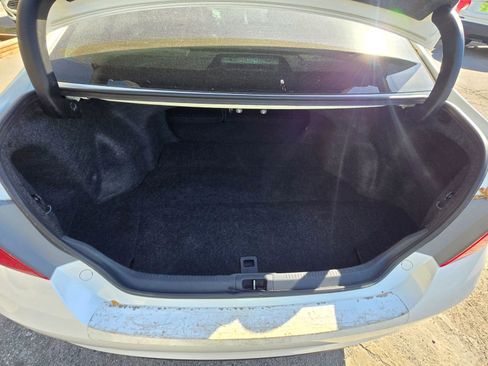 Used 2015 Toyota Camry XSE image 11