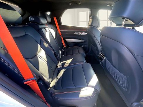 New 2026 Genesis GV70 2.5T Sport Prestige image 9