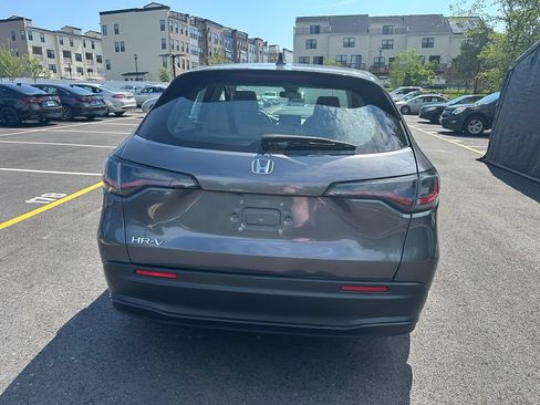 Used 2025 Honda HR-V LX image 4